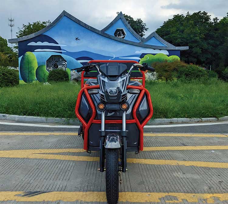 Electric Tricycle 04
